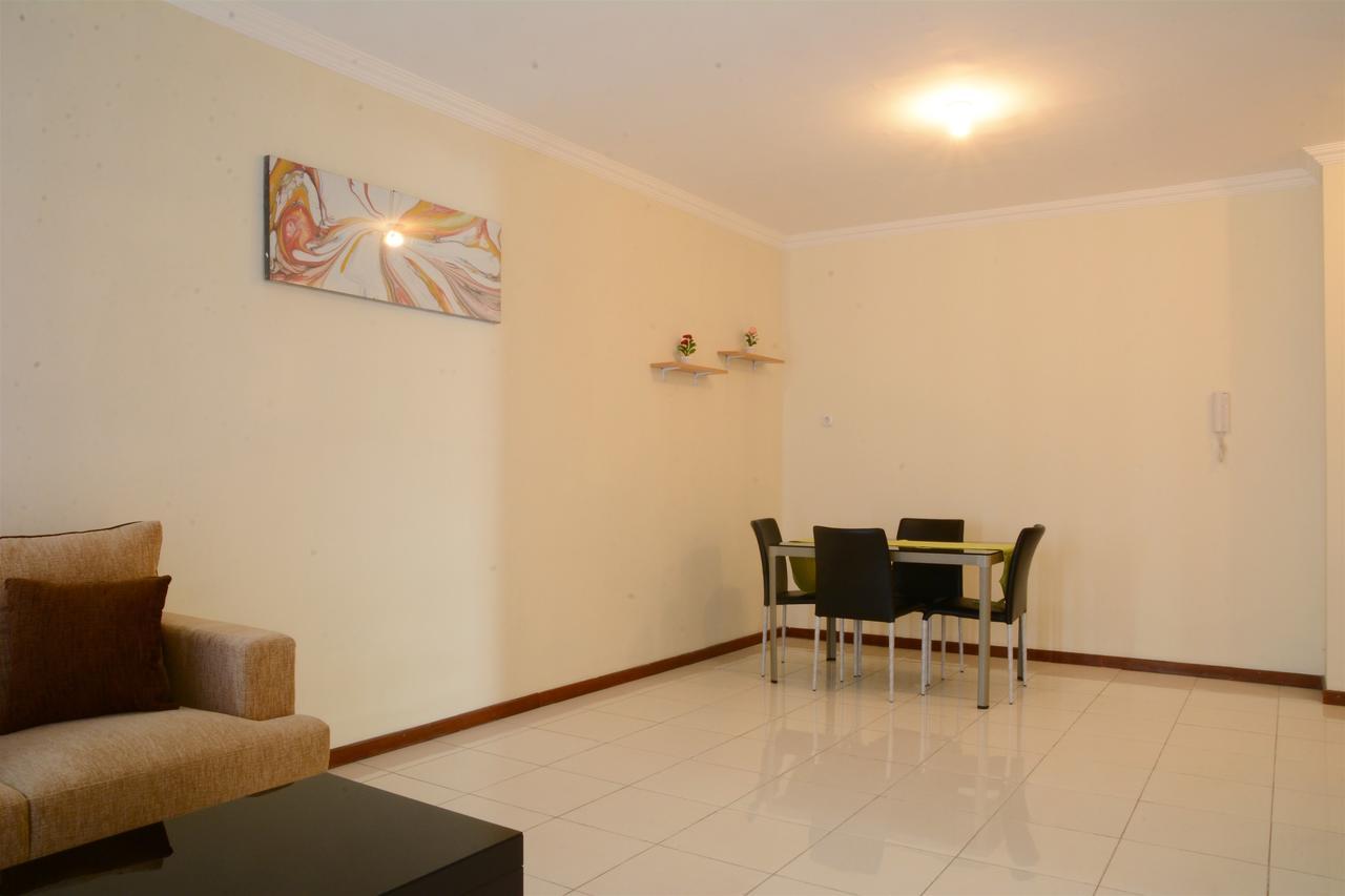 3Br Grand Palace With Private Bathtub By Travelio Jakarta Bagian luar foto