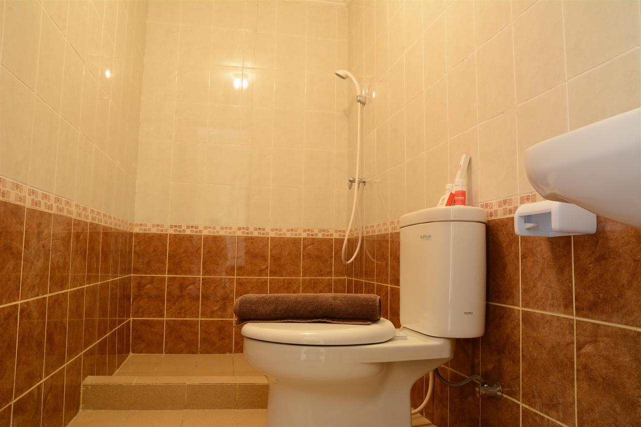 3Br Grand Palace With Private Bathtub By Travelio Jakarta Bagian luar foto